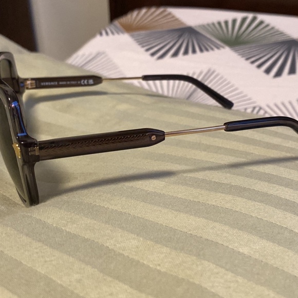 Versace Original Sunglasses - Picture 2 of 10